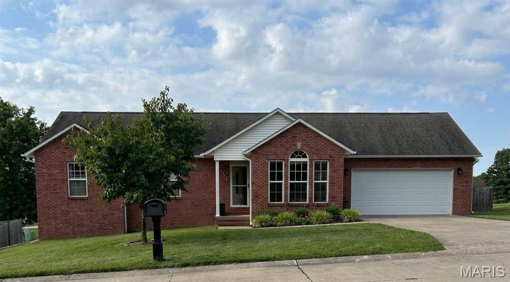 1425 Jennifer DR, Jackson, MO 63755