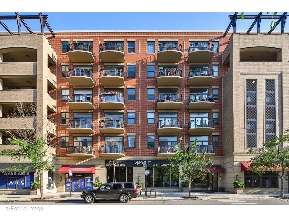1301 W Madison ST #304, Chicago, IL 60607