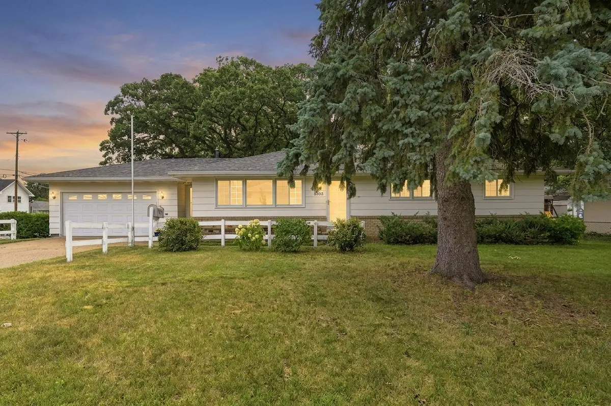 4855 7th ST NE, Columbia Heights, MN 55421