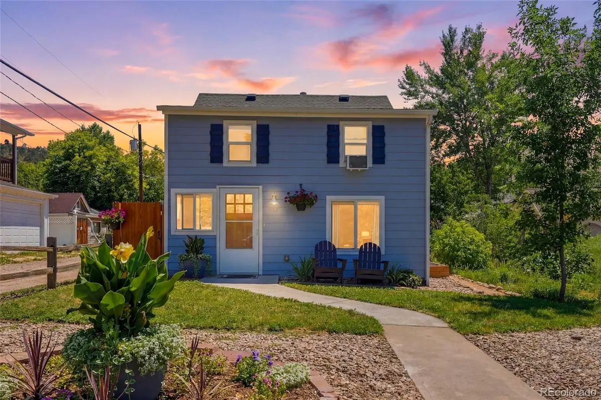 317 3rd AVE, Lyons, CO 80540