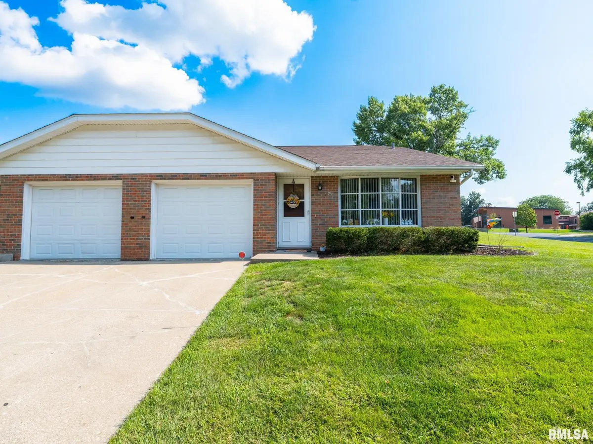 2752-56 W MILLBROOK CT, Peoria, IL 61615