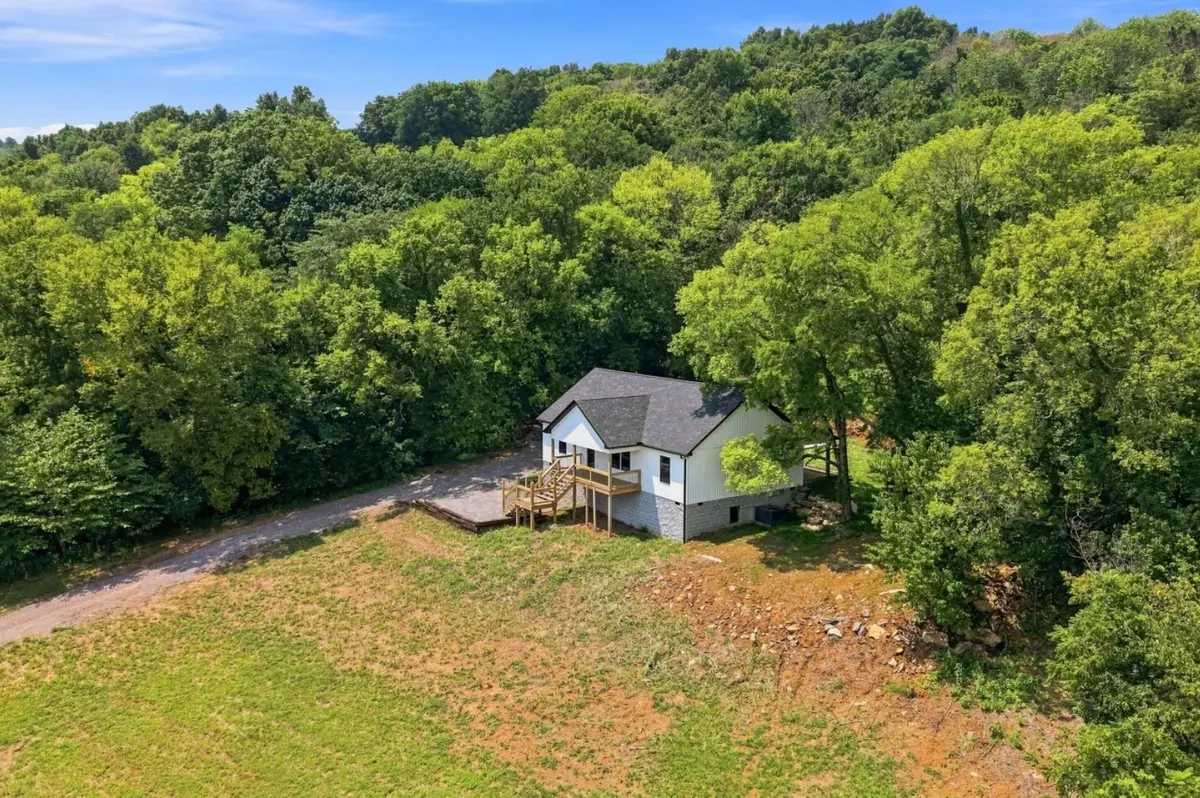 1190 Patton Hollow Rd, Watertown, TN 37184