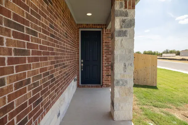 1500 Carriageway DR, Georgetown, TX 78626