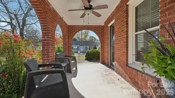 552 Hyde Park DR NE, Concord, NC 28025