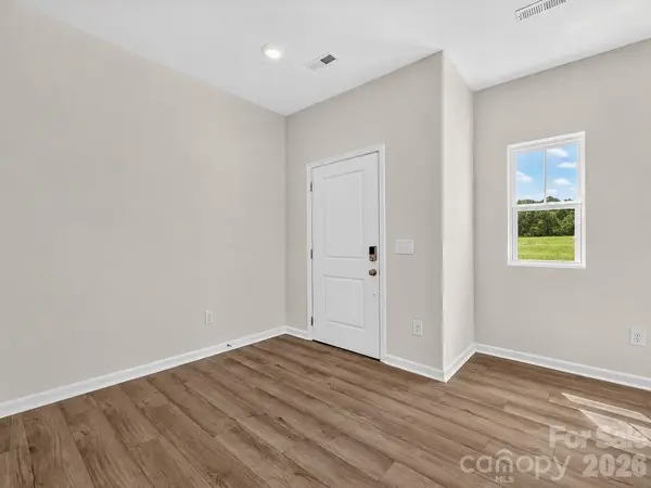 6543 Fire Lily LN, Charlotte, NC 28216