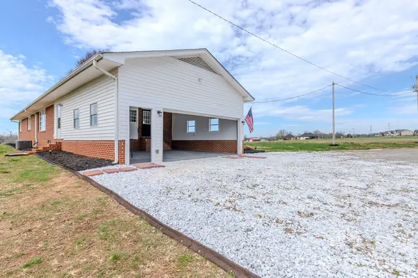 1217 Daniels RD, Lincolnton, NC 28092