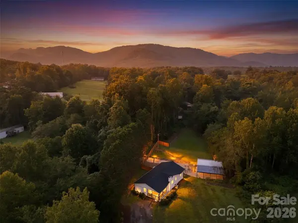 4879 Joe Powell RD, Morganton, NC 28655