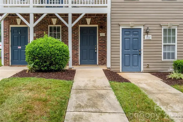 119 Steam Engine DR #101, Mooresville, NC 28115
