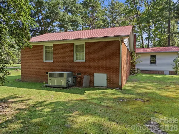 276 Dixie TRL, Hamlet, NC 28345