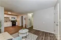 307 Hoskins Mill LN #D, Charlotte, NC 28208