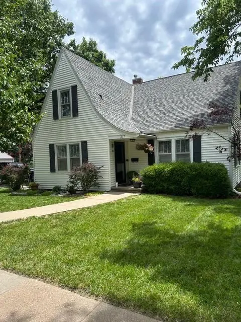 217 S 5th ST,  Burlington,  KS 66839