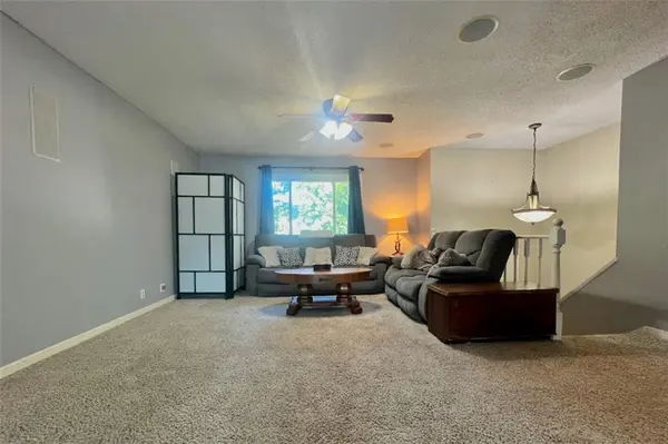 1112 Randall RD, Lawrence, KS 66049