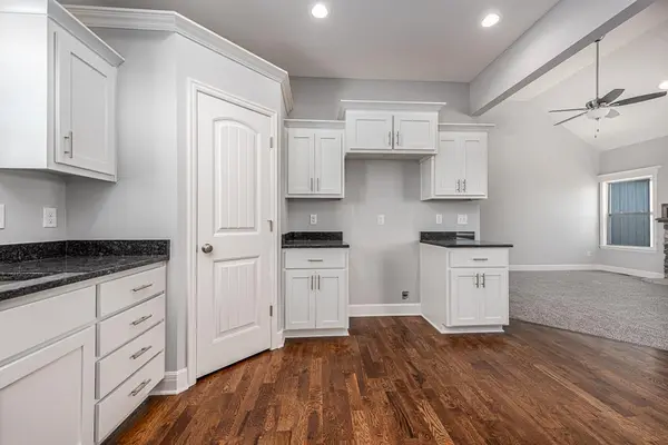 1675 N 156th ST, Basehor, KS 66007