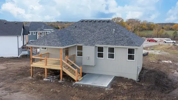 1661 N 156th ST, Basehor, KS 66007