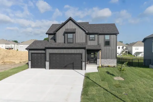 1627 N 156th ST, Basehor, KS 66007