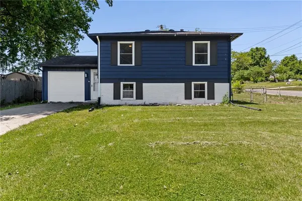 914 N Arrowhead DR, Independence, MO 64056