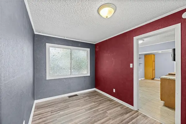 1143 E 65th ST, Kansas City, MO 64131