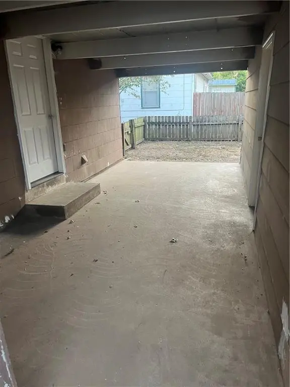 201 6th ST, Oswego, KS 67356