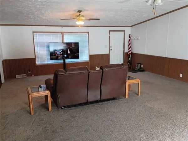 479 E 612th ST, Girard, KS 66743