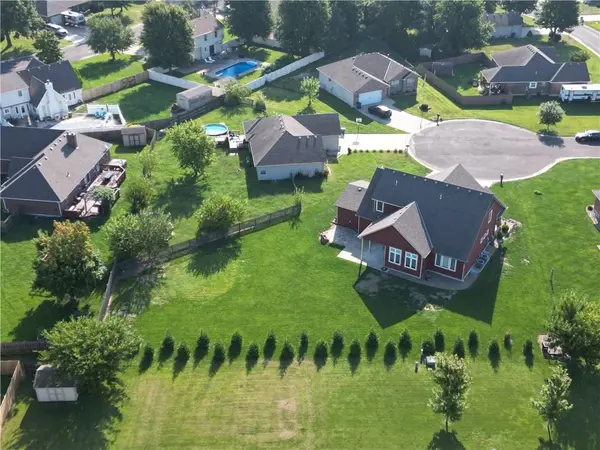 701 Lightner CIR, Odessa, MO 64076