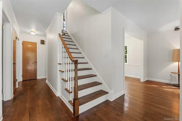 20 Bird PL, White Plains, NY 10605