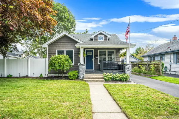 101 Highland AVE, Patchogue, NY 11772