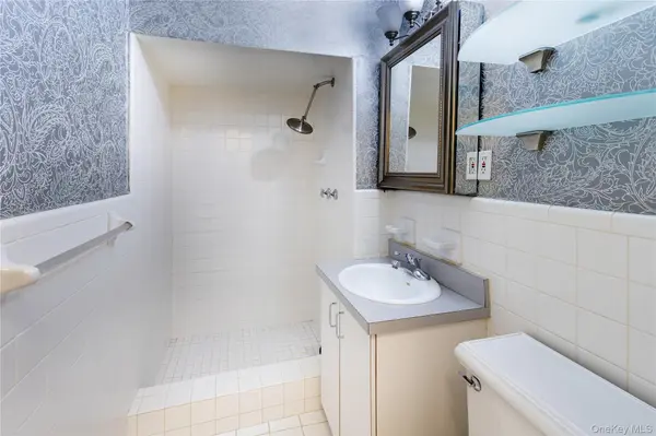 5601 Riverdale AVE #D1, Bronx, NY 10471
