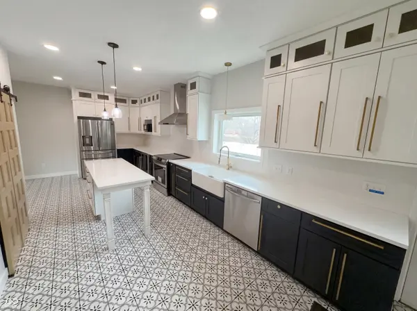12825 Clifford CIR, Carmel, IN 46032