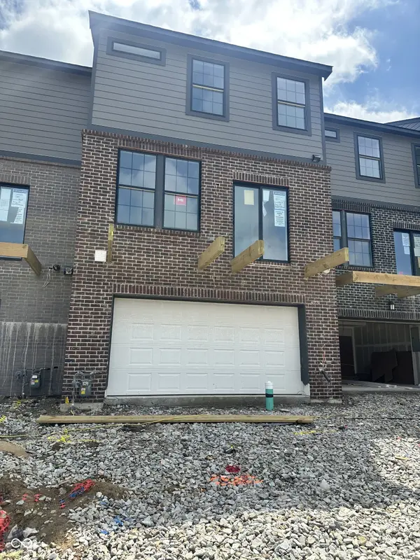18657 Kersey DR, Westfield, IN 46074