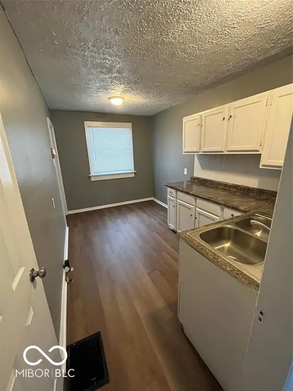 3304 N Harding ST, Indianapolis, IN 46208