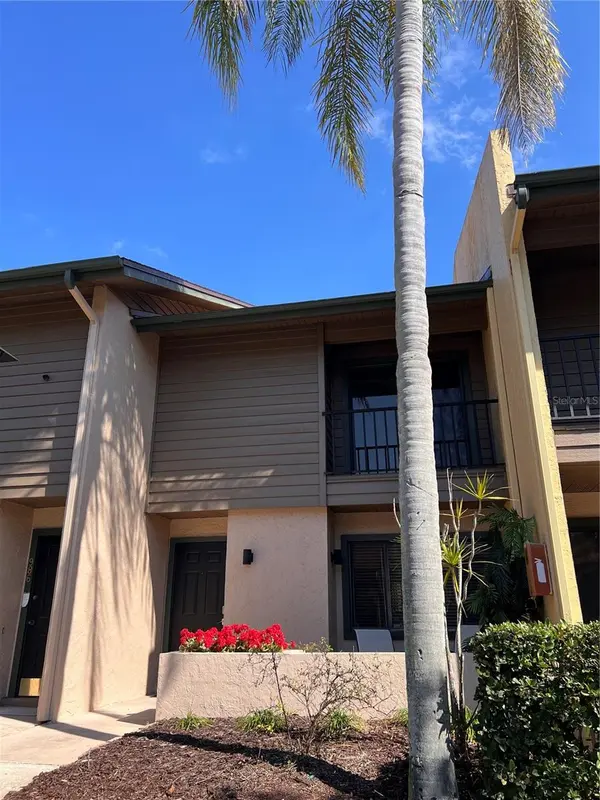 984 SUNRIDGE DR #J3, Sarasota, FL 34234