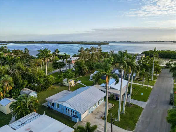 4603 103RD ST W, Bradenton, FL 34210