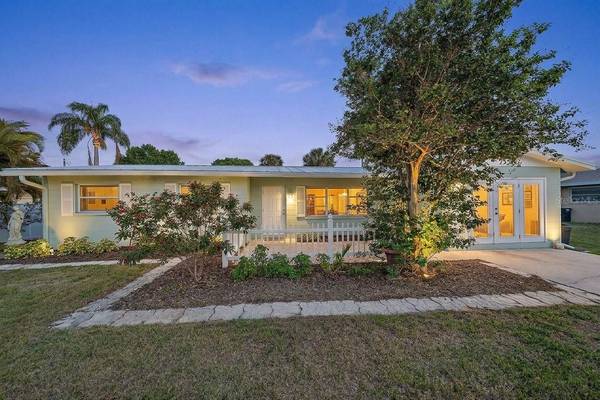 2534 WANETA DR, Sarasota, FL 34231