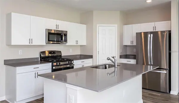 12935 HAWKSTONE TRAIL BLVD, Lithia, FL 33547