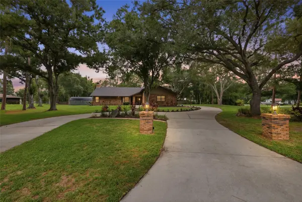 10616 FOREST RUN DR, Bradenton, FL 34211