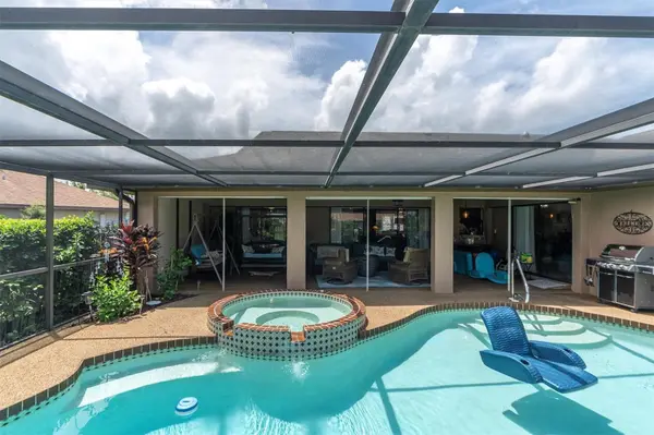 301 THORN HILL PL, Sun City Center, FL 33573