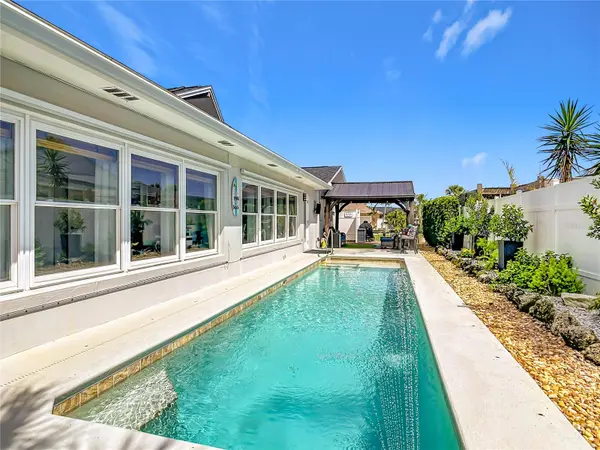3555 JOHN ANDERSON DR, Ormond Beach, FL 32176