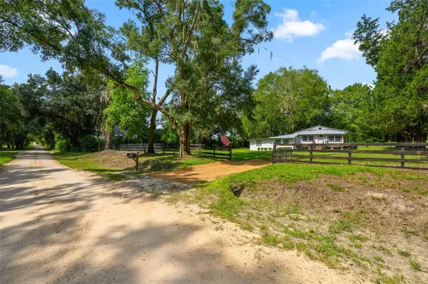 6218 SW 202ND ST, Newberry, FL 32669
