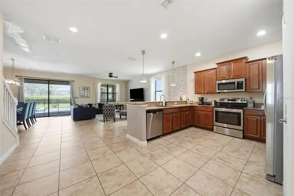 1416 MOON VALLEY DR, Davenport, FL 33896
