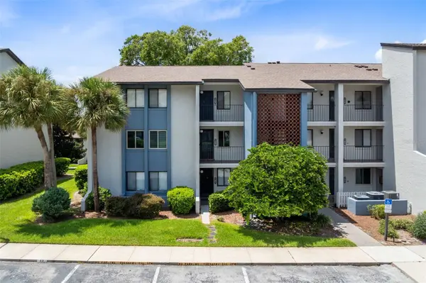 11 ESCONDIDO CIR #102, Altamonte Springs, FL 32701