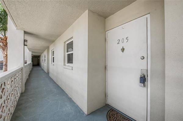 9 FORBES PL #205, Dunedin, FL 34698