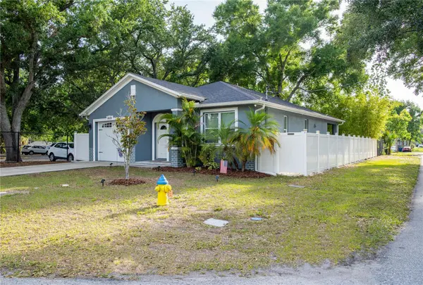 8608 N MITCHELL AVE, Tampa, FL 33604