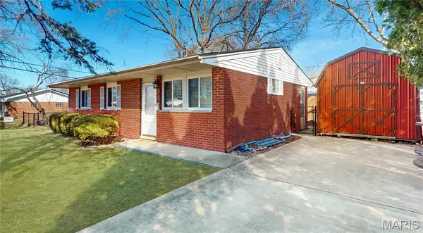 3100 Edgewood AVE, Granite City, IL 62040