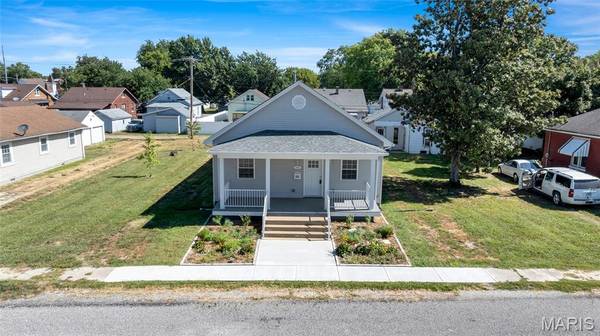 526 State ST, Dupo, IL 62239