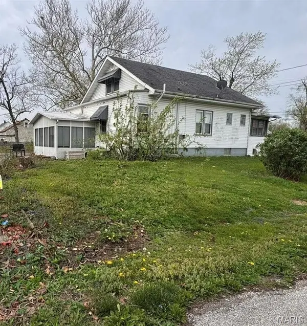 4074 Breckenridge LN, Granite City, IL 62040