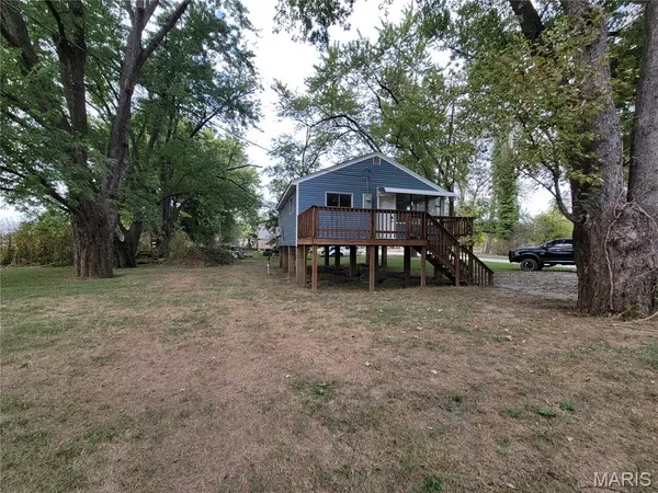 39299 Pike 202, Annada, MO 63330