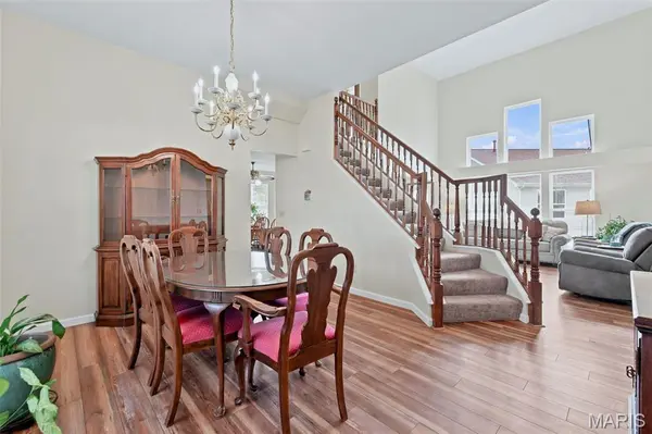 16337 Hampden PL, Florissant, MO 63034