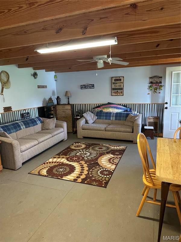 87 Ripley E-4A, Doniphan, MO 63935