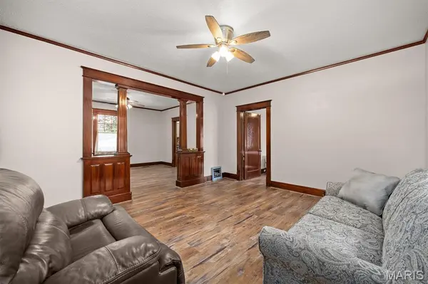 808 Troy RD, Edwardsville, IL 62025