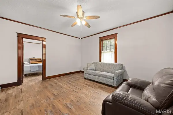 808 Troy RD, Edwardsville, IL 62025